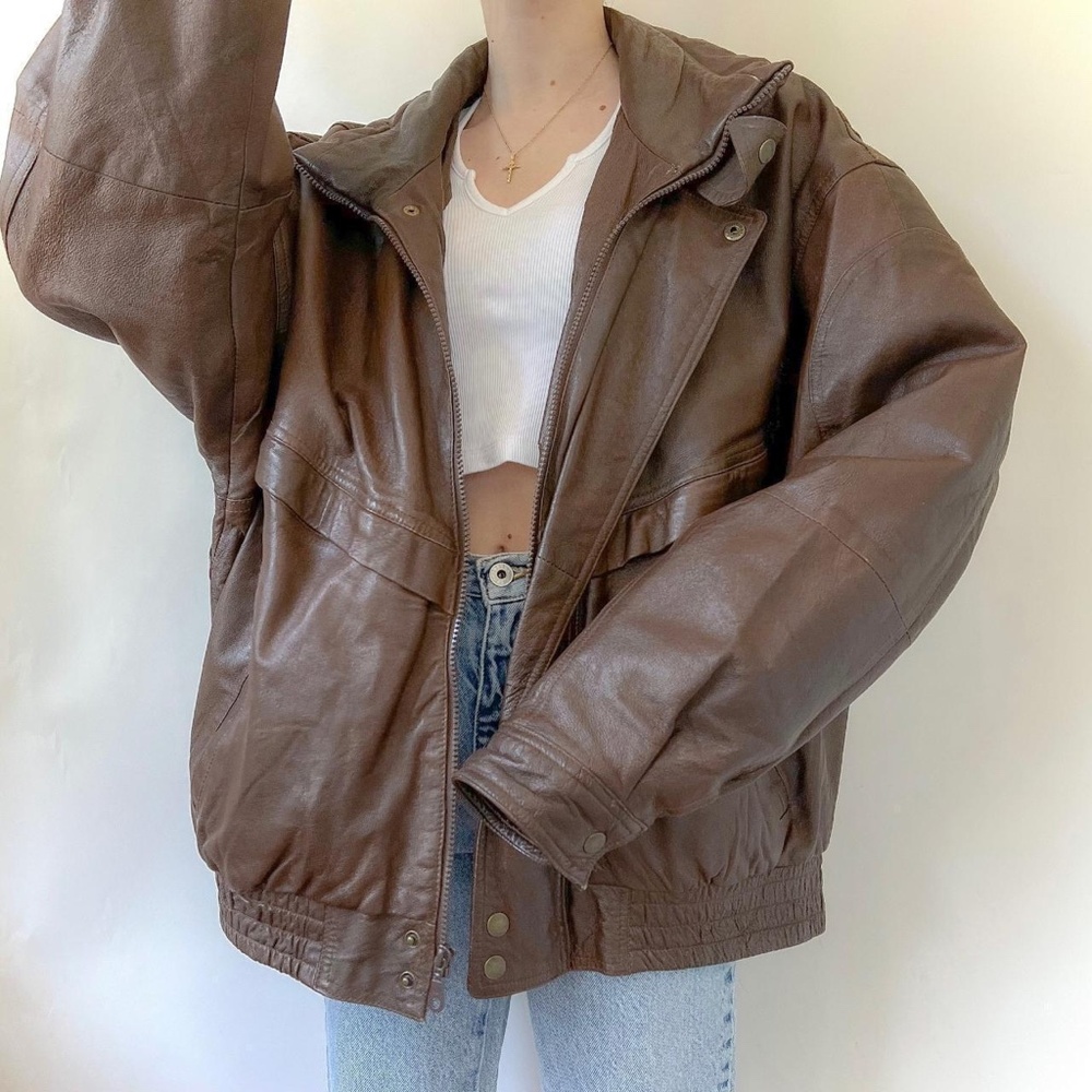 Vintage 80s/90s Chocolate Brown Collared Leather Bomber Jacket ✨